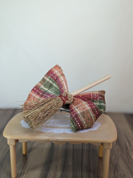 Broom Hairclip